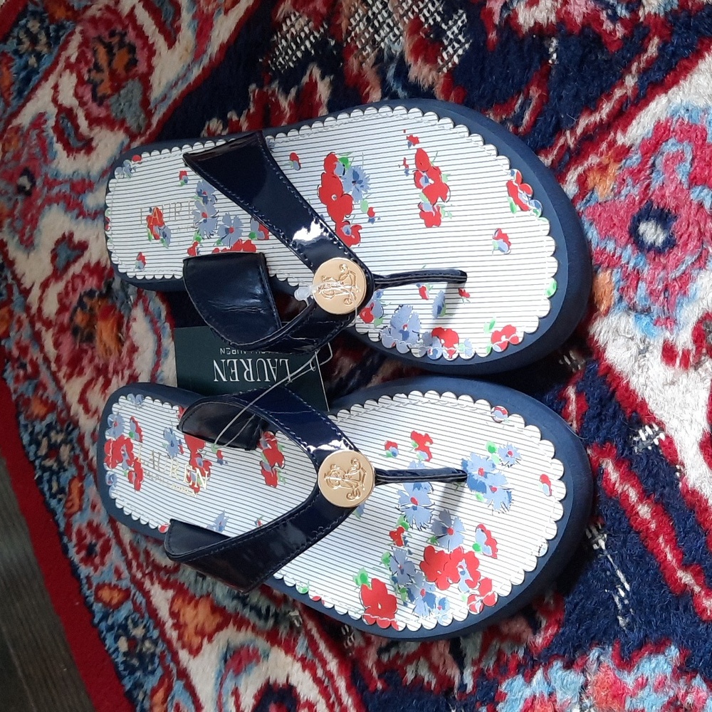 Patent Navy Blue Lauren by Ralph Lauren Flip Flops with Floral Soles Size 5B NWT